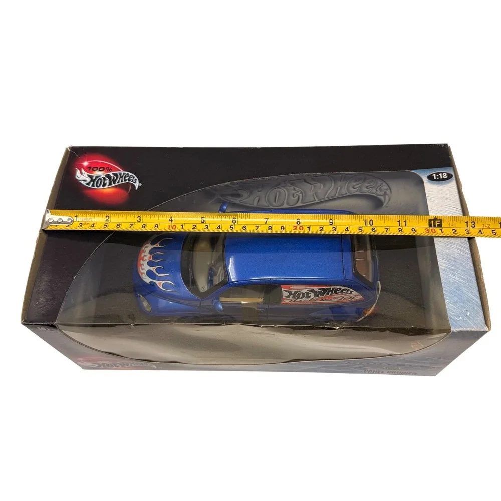 Hot Wheels Chrysler Panel‎ Cruiser 1:18 Diecast Blue Good Flame Graphics 29616